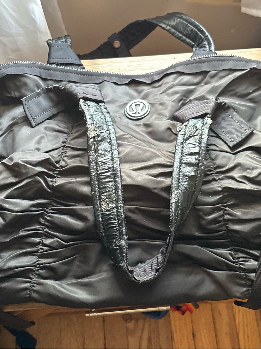 lululemon l Black Gathered Nylon Tote with Logo peeling straps